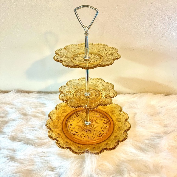 Brockway Glass Company Dining American Concord Amber Three Tiered